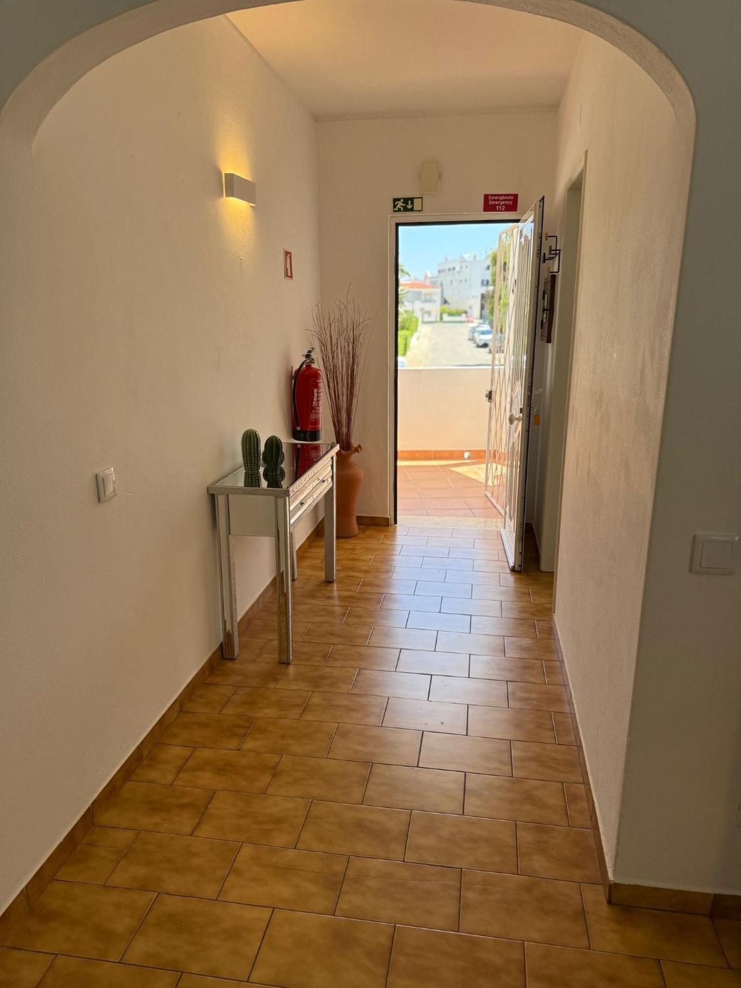 Cozy Apartment Oura Beach Albufeira Exterior foto